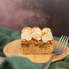 Slice of sheet cake on a plate.