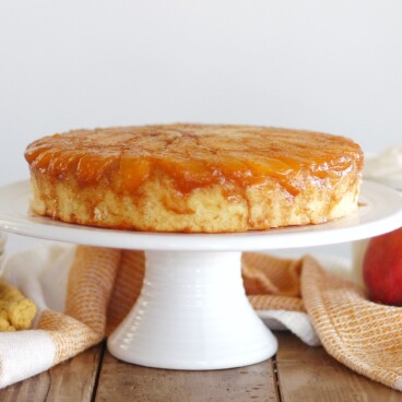 Learn how to make the most delicious peach upside down cake