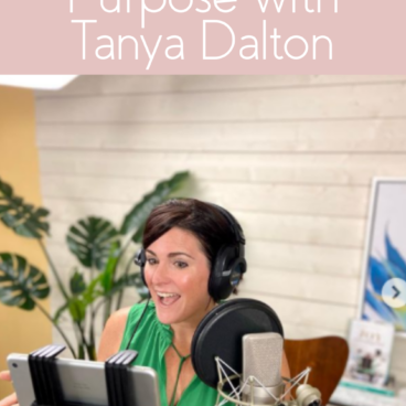 bestselling author tanya dalton shares her secret to living on purpose. www.cakebycourtney.com